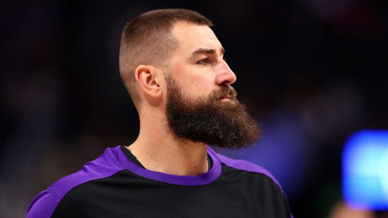 Kings trade Jonas Valančiūnas to Nuggets for Dario Šarić: Exciting Swap!