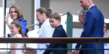 Prince George and Princess Charlotte Surprise Fans at Wimbledon